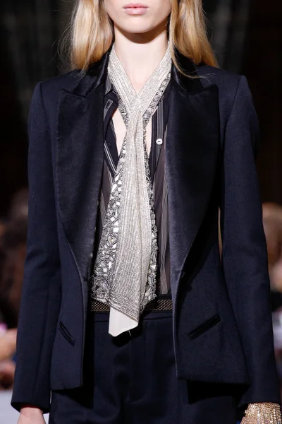 Look 92